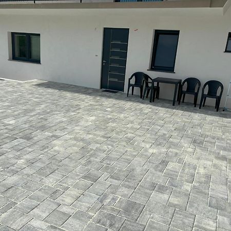 Livan Apartment Tolmin Exterior foto